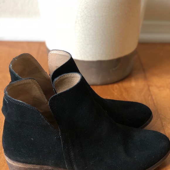 Splendid Hamptyn Black Suede Booties - Picture 3 of 5